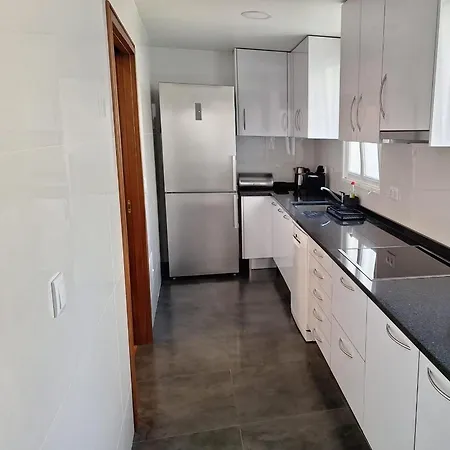 Theo's House דירה פונשל