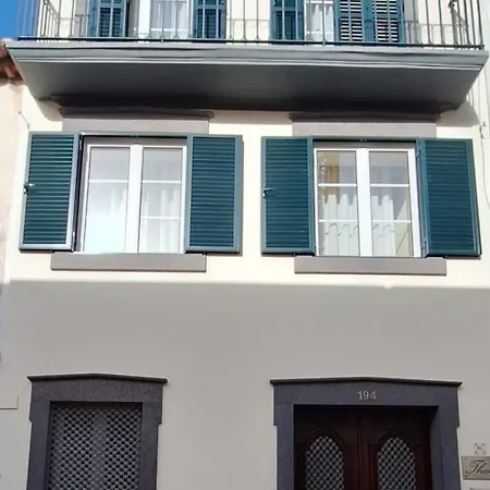 Theo's House Apartamento *