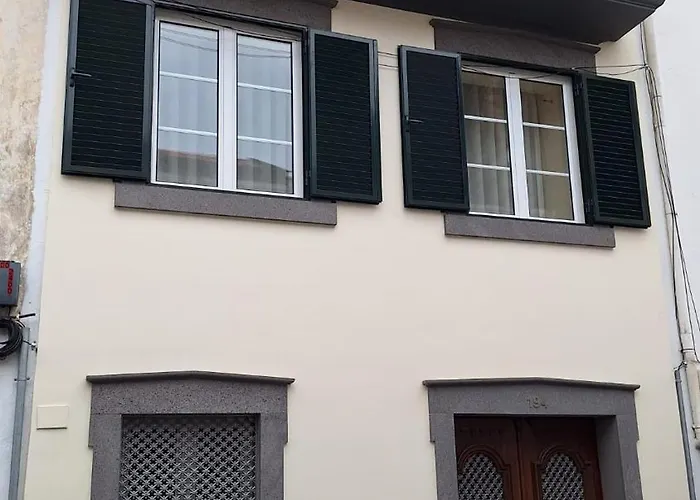 Theo's House Apartment